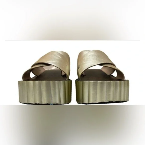 Tory Burch Gold Leather Slide On Cross Strap Summer Platform Sandals Size 11 - Picture 3 of 5